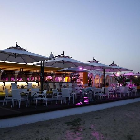 The Mirage Resort & Spa Hammamet Kültér fotó Beach bar in Rimini