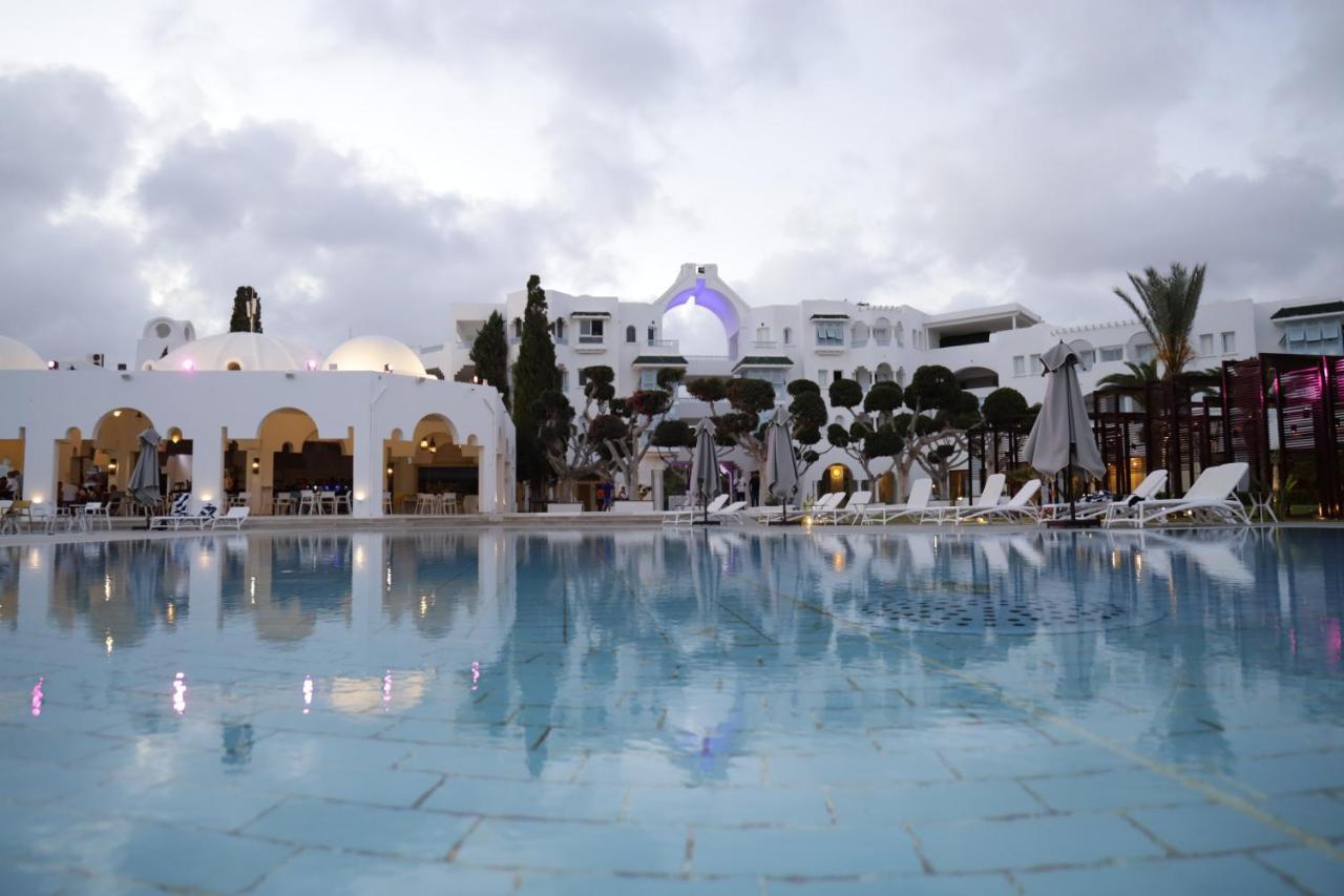 The Mirage Resort & Spa Hammamet Kültér fotó The Royal Mirage Hotel