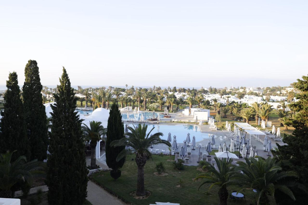 The Mirage Resort & Spa Hammamet Kültér fotó View of the port of Glyfáda